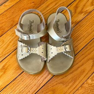 Girls summer sandals, gold color, Footmates, Size 9